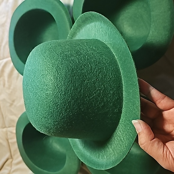 Green St. Patrick's Day Hats (set of 5) - Picture 8 of 10
